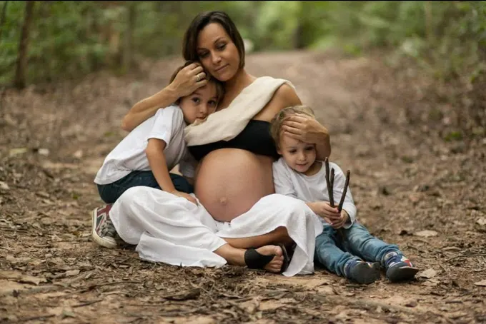 Renata Carvalho com a família.